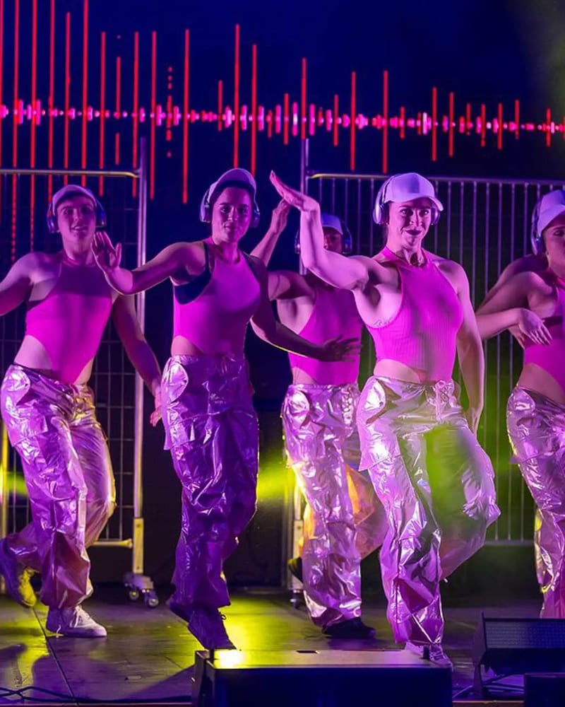 We Will Rock You, photo 4